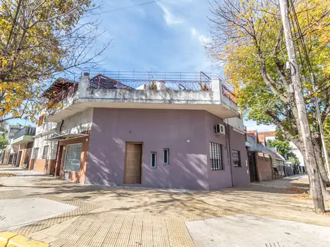 Depto Tipo Casa en Venta en Versalles, USD 149.000