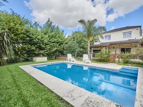 Venta Casa en Acacias Blancas
