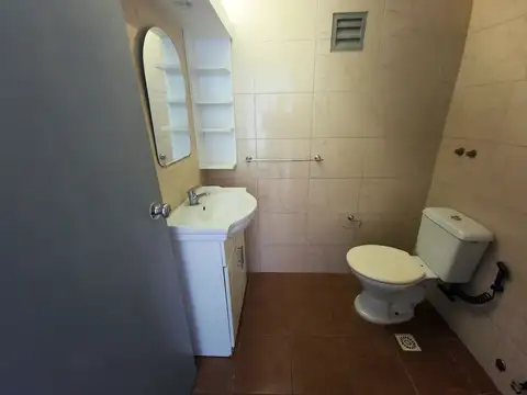 Alquiler un dormitorio balcón linda vista Cordón