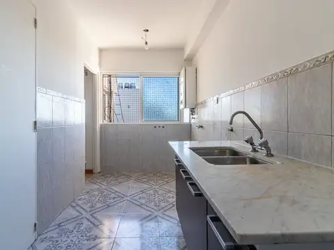 Av. Directorio 3300