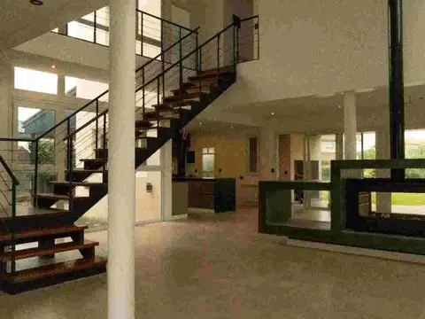 Casa en venta 6 amb a Estrenar Jazmines