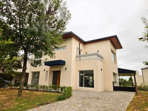 Casa en venta 6 amb a Estrenar Jazmines