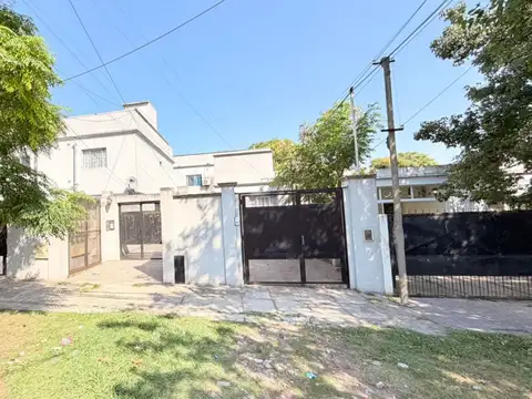 Dr. Mariano Moreno 200