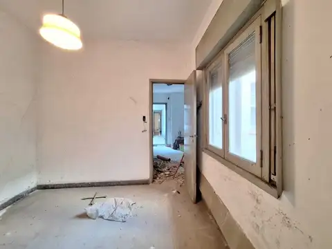 Depto Tipo Casa 4 ambientes con 2 baños