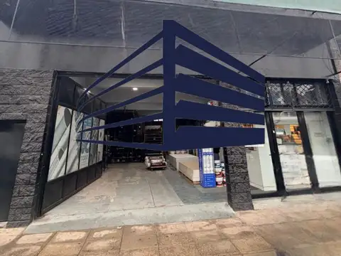 VENTA DE DEPÓSITO CON FRENTE COMERCIAL - VILLA LYNCH