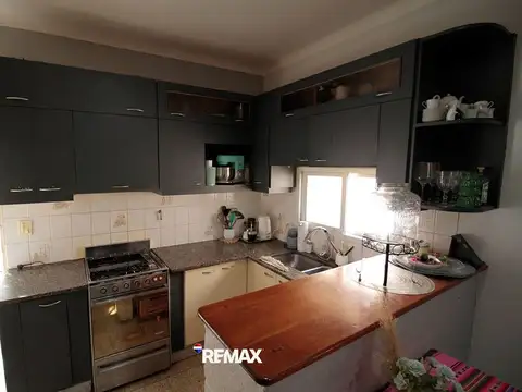 Casa 7 ambientes con 3 baños