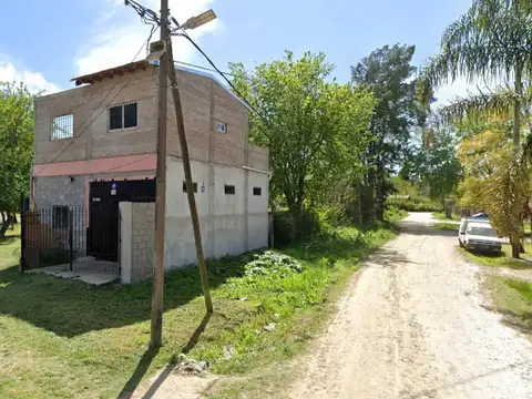 Local con departamento