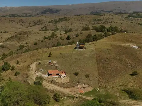 VENTA COMPLEJO DE 2 CABAÑAS EN POZO YACANTO