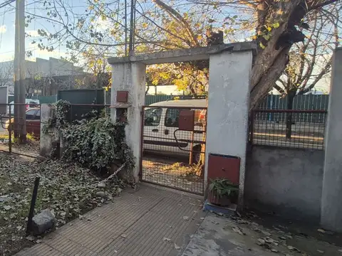 Depto Tipo Casa en Venta con 1 cocheras