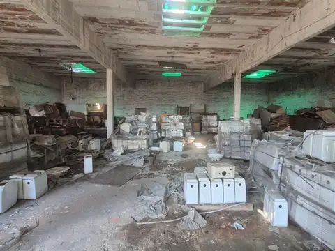 Galpon en Venta en Banfield, USD 289.000