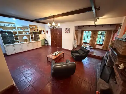 Casa en Venta en El Palomar, USD 215.000