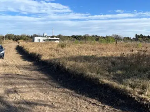 Lote en venta 438 m² en Soles Serranos 3, Unquillo, sobre Ruta E-53