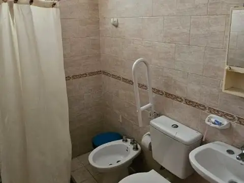 Gral Ohiggins 300, Piso PB