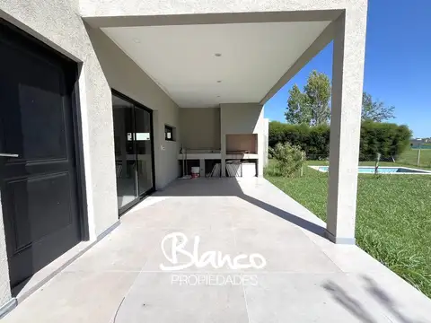 Pilar del Este - Santa Elena -