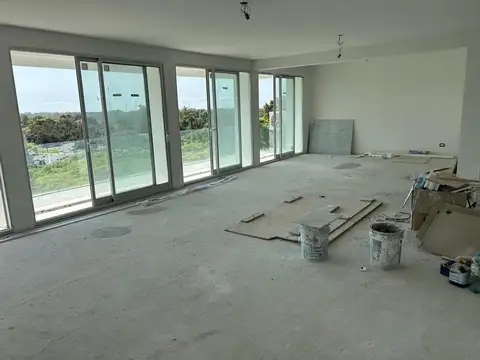 Departamento 4 ambientes con 2 baños