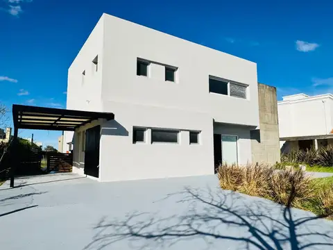 Casa en Venta en El Cantón - Barrio Islas, USD 380.000