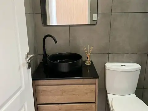 Depto Tipo Casa en Venta con 1 cocheras