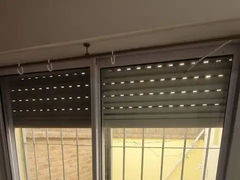 Alquiler Amplio Dúplex 1 Dormitorio con Patio