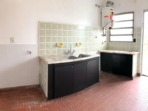 Depto Tipo Casa en Alquiler en Merlo, $ 600.000