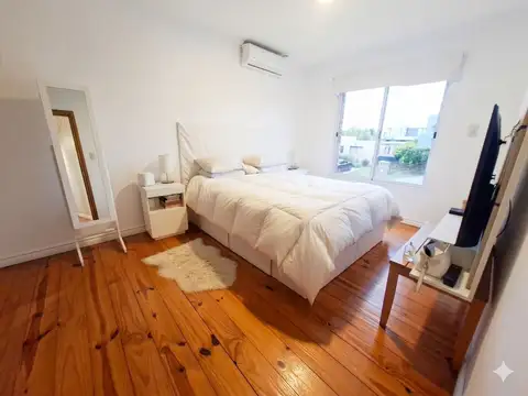 VENTA CASA 4 AMB SANTA GUADALUPE PILETA