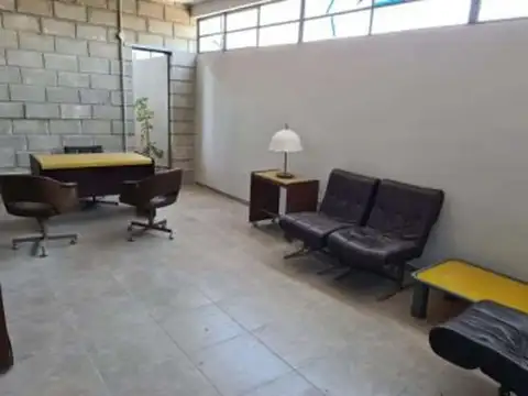 Galpon en Alquiler en Lomas Del Mirador, USD 14.000