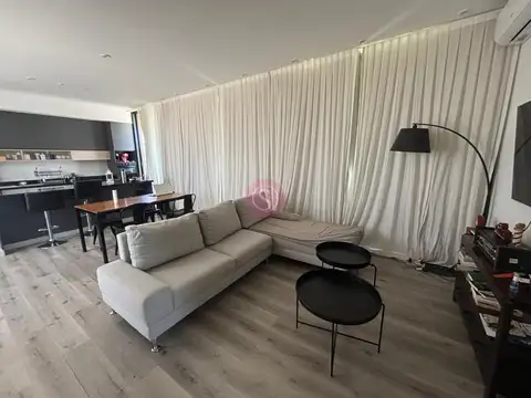 Venta de casa con piscina en San Ramon, Pilar del Este. 100