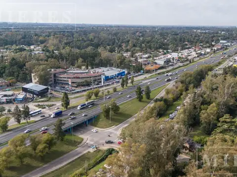 Excelente Terreno comercial en Venta