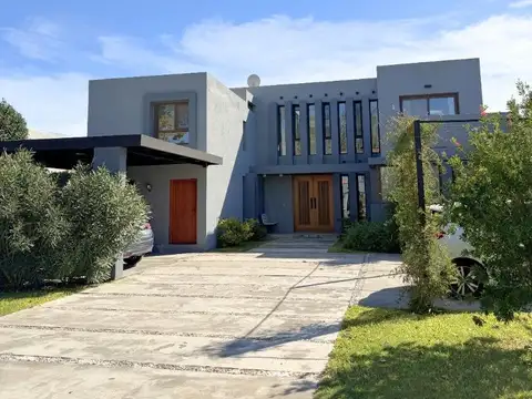 Casa en Venta B° Buenos Aires Golf