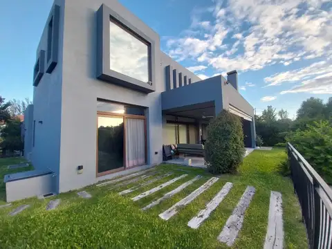 Casa en Venta en Buenos Aires Golf, USD 880.000