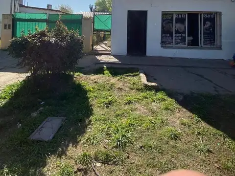 Avenida Storni y Islas Malvinas