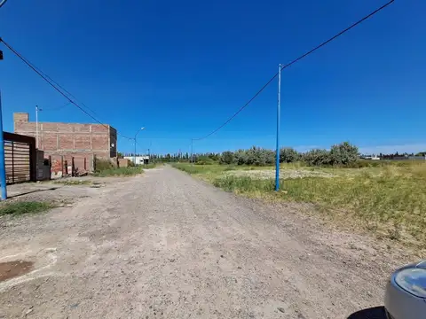 VENTA DE LOTE BARRIO 