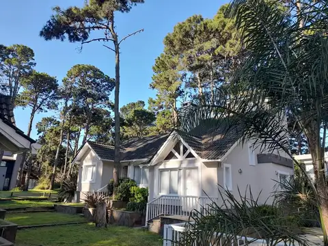 Hotel en Venta en Valeria del Mar, USD 330.000