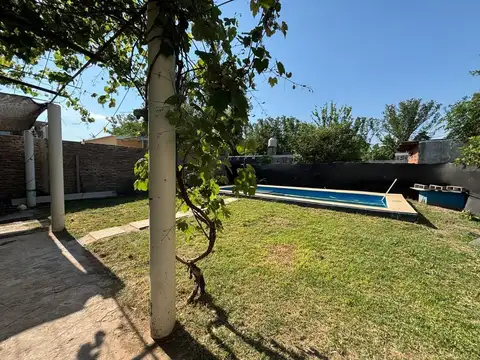 Casa en Venta en Roldan, San Lorenzo