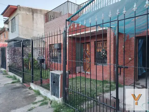 Salvigny e/ Concejal Gómez y Estomba