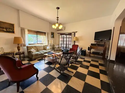 Casa en Venta en Martinez, USD 350.000