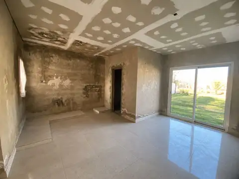 Casa 3 ambientes con 1 baño