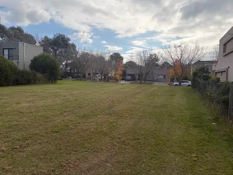 Terreno en Venta 20  mts Frente
