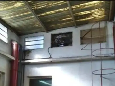 Galpon en Venta en Barracas, USD 300.000