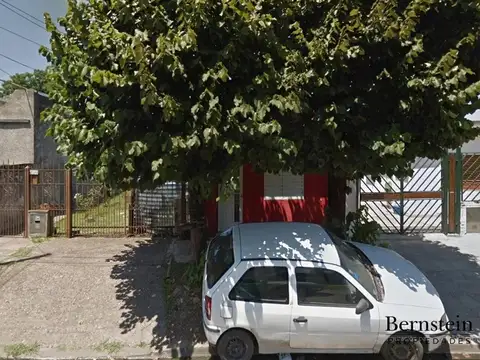 CASA EN VENTA :: 4 AMB :: ITUZAINGO