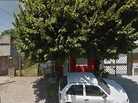 CASA EN VENTA :: 4 AMB :: ITUZAINGO