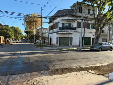 Local en Alquiler en El Palomar, $ 500.000