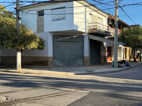 EN EL PALOMAR SE ALQUILA LOCAL EN ESQUINA DE 70 M2 