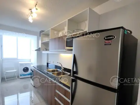 Apartamento en venta en torre One, 1 dormitorio amueblado, vista al mar, playa brava