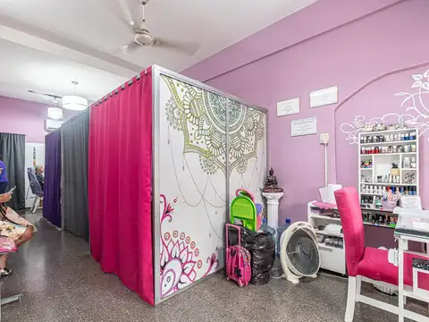 Local en Venta en Valentín Alsina, USD 430.000