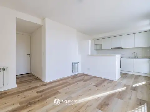 VENTA - Departamento de 2 dormitorios con cochera y balcón, con amenities - Barrio Abasto, Rosario.