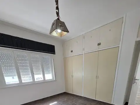 Casa 2 ambientes con 1 baño