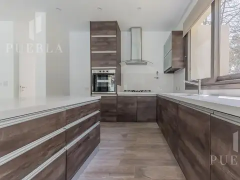 Casa en Alquiler de 5 dormitorios