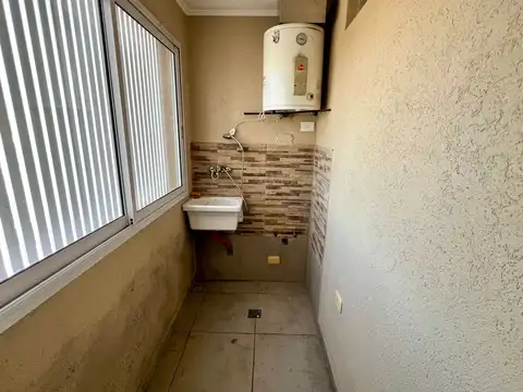 Departamento en Venta en Villa Lynch, USD 59.000