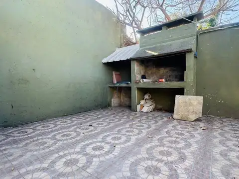 Garzon al 833 esquina derqui