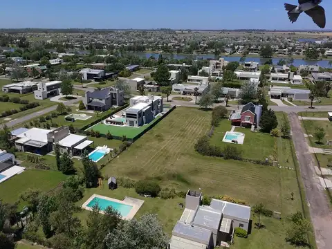 Terreno en Venta de 1054,0 m2
